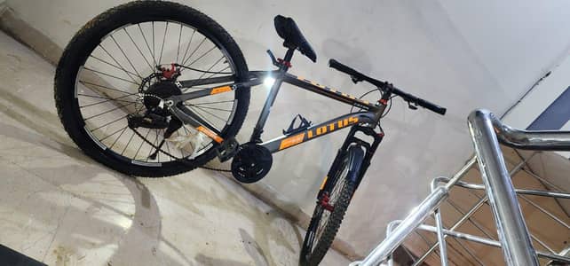 Gear Bicycle with accessories (light, horn and bottle)