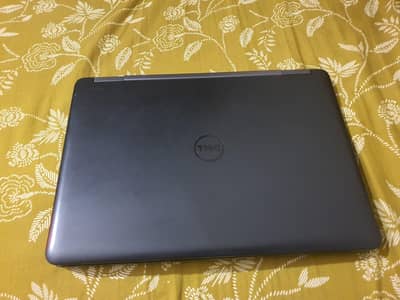 Dell CORE i3 gen 5th