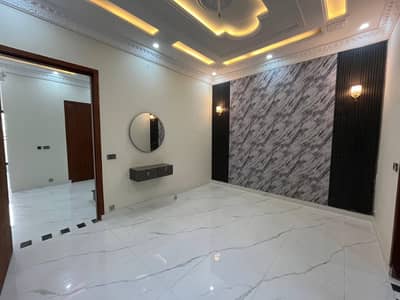 8 Marla Beautiful Upper portion for rent in Bismillah Housing Scheme