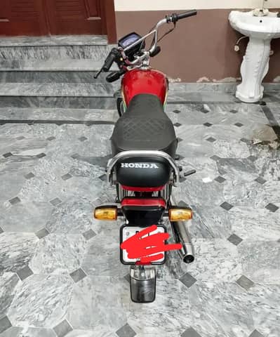 Honda 70 cc , only call seriously buyers