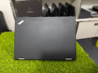 Lenovo X380 Yoga Touch 360 i5 8th Gen 8GB RAM 256GB SSD !
