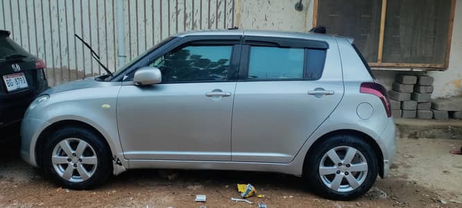 Suzuki Swift 2017 Available for Booking (Weekends Only