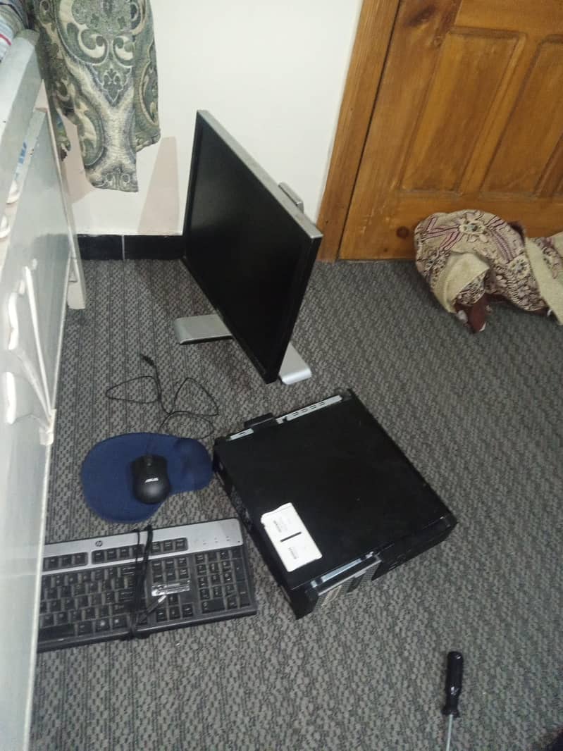 Full Computer System 0