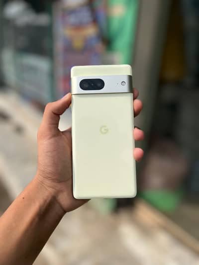 Google pixel 7 10:10