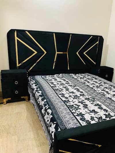 Bed Set With Mattress 2 Room Chairs