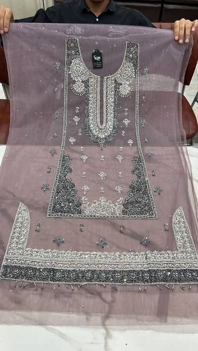 maxi with 10/10 condition wear only one time