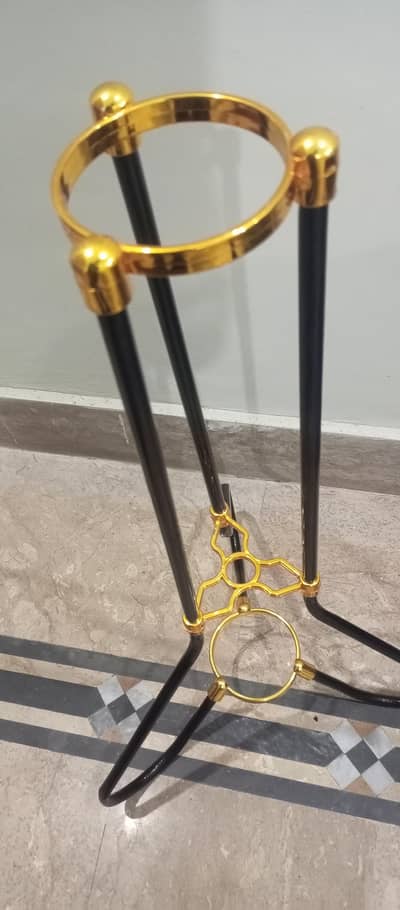 Luxury Metal Stand with Artificial Flowers ( Black and White ) decor