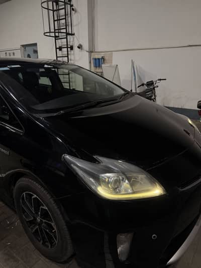 Toyota Prius 2014/17 G Edition Best Condition