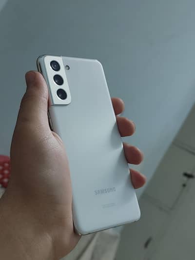 Galaxy S21 for sale.