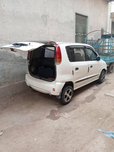 Hyundai sentro 2000 model