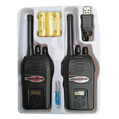 200 Meter Rechargeable Walkie-Talkie Noise Reduction Radio Play Pair