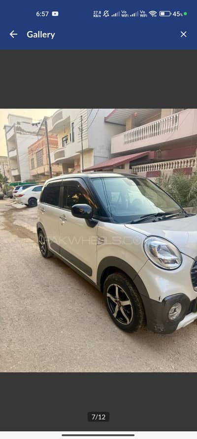 Daihatsu cast pearl white
