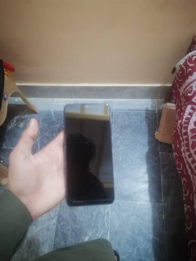 vivo S1 pro RAM 4 storage 128 camera blurr hai or Saman nhi hai kit ma