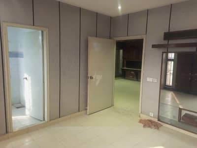 4 Marla 2nd Floor For Rent In DHA Phase 2 Block T Lahore