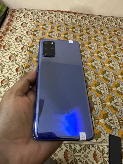 samsung s20 plus come from USA 12 128 non full Sim time