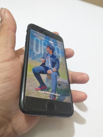 iPhone SE 64GB (3rd Gen)