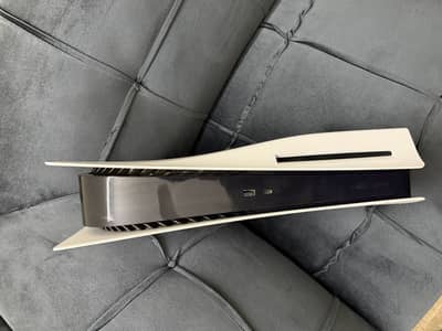 PLAYSTATION 5 1TB disc edition with PS plus