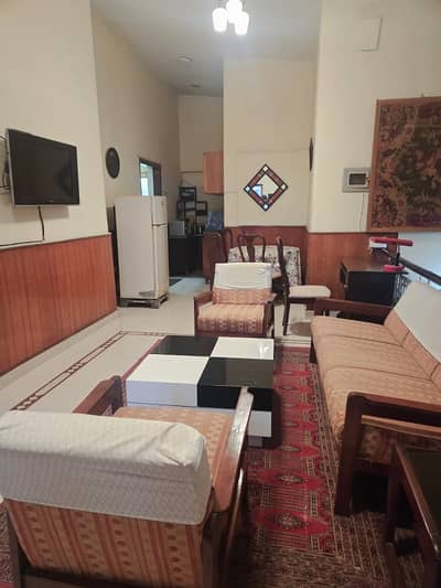 Luxurious Fully Furnished Upper Portion