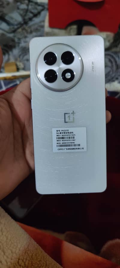 OnePlus ace 5 12/256