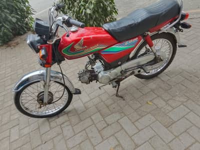 engine pack hy tyre new hin koi kam nhi honay wala