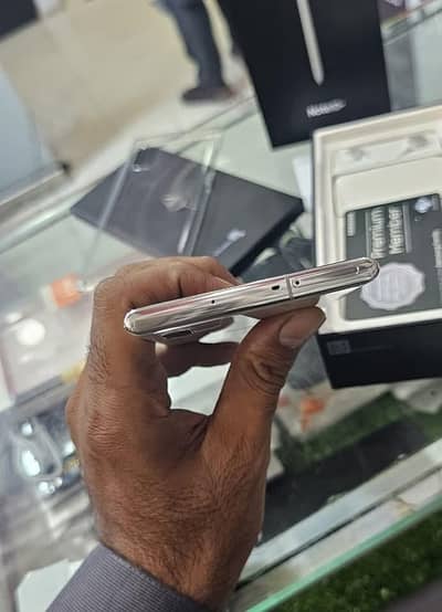 Samsung note 10 plus 923447583895