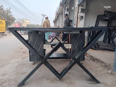 2 tables ha Condition 10/10 bilku new jese ha