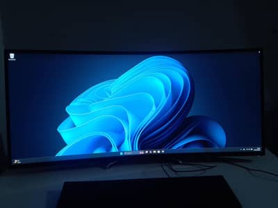 Dell UltraSharp U3417W 34” Curved Ultrawide Monitor 3440×1440 (60Hz)