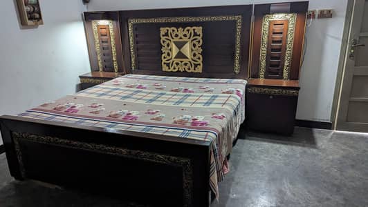 King size bed for sale
