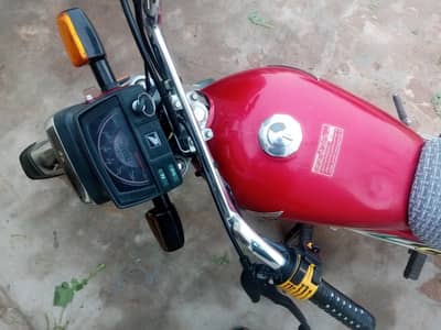 HONDA 70 RED