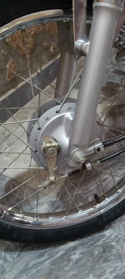 Honda CD 70. model 2025