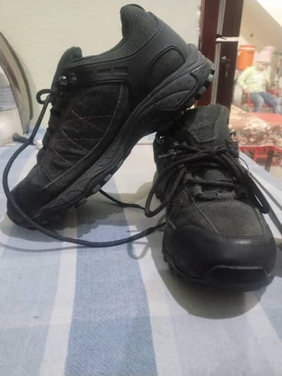 heavy duty shoe for Men. size  " 40 "  03134753745