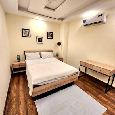 family and couple Room for rent daily basis and short time