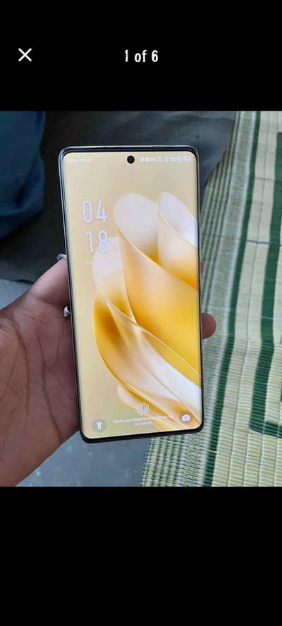 Infinix zero 30 golden colour One hand use no open no repair warnty
