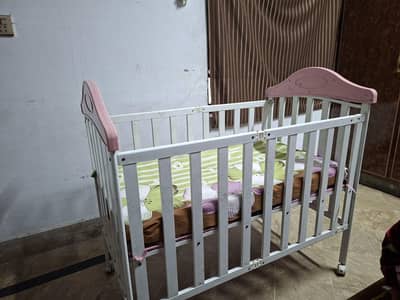 Baby Cot with metal body