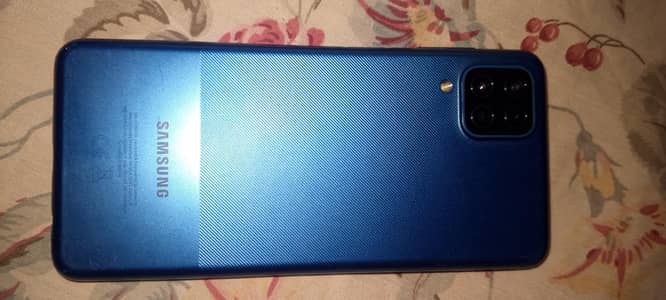 SAMSUNG A12