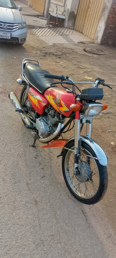 HONDA 125-RED COLOUR | COMPLETE DOCUMENTS
