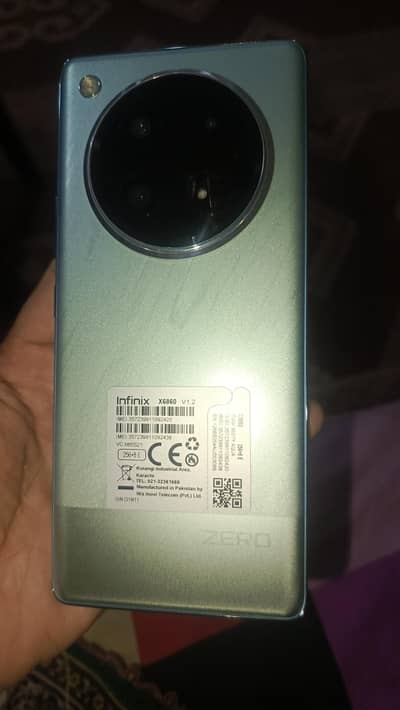 Infinix zero 40 8/256 with box and charger