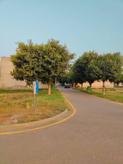 8.15 Marla Corner and 40 feet Road Plot Nearby Population Grid and Sui Gas Charges Paid