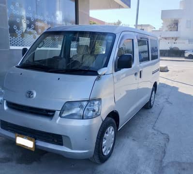 Toyota Townace 2009 2014 Automatic btr thn every hijet hiroof hiace