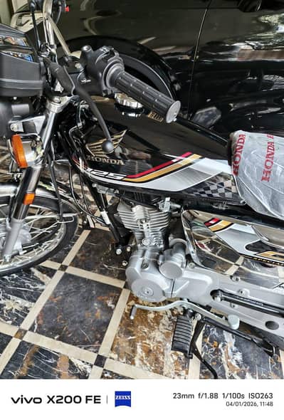 black colour new motor cycle