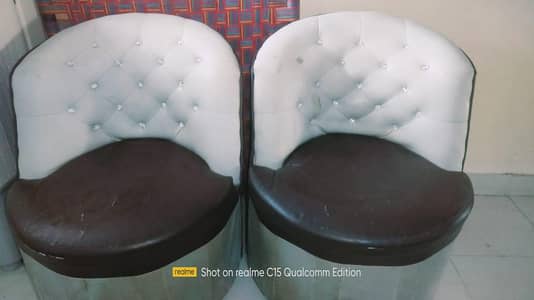 Best Sofa in best foam Cushion 1 Seater 2 Sofa 8 \ 10 Condition