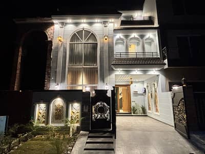 5.50 Marla Fully Furnished park Facing House for sale phase 2 Citi Housing