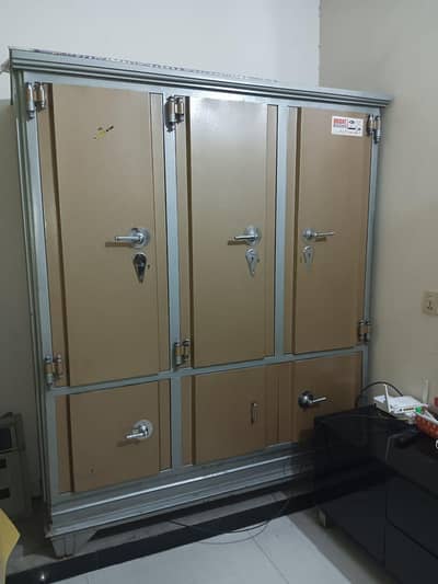 Safe Almari - Excellent Condition