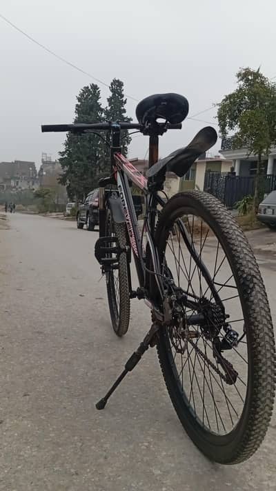 Used like new original imported Forever X8 MTB for sale