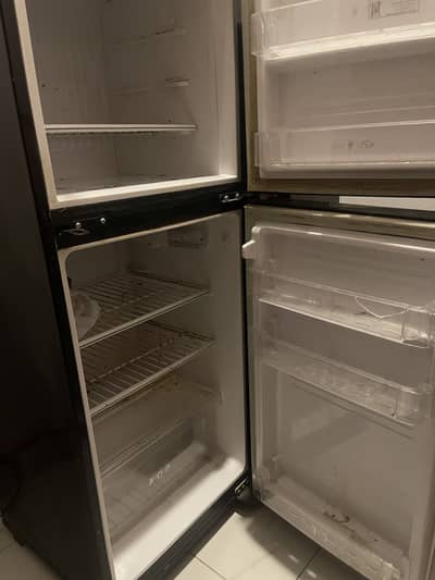PEL REFRIGERATOR