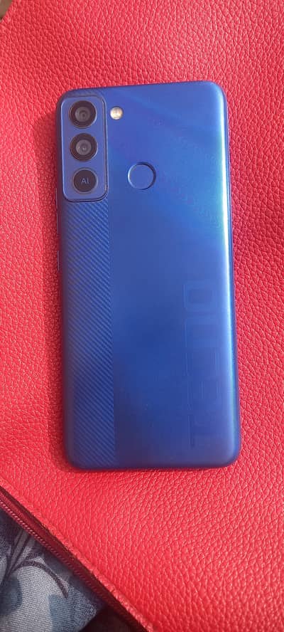 Tecno Pop 5LTE 3/32 gb Mobile with Box