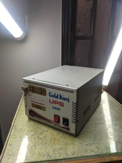 Gold King Ups 1550 VA