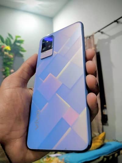 Vivo v21e " 8+4 / 128 Gb Full Box & Charger