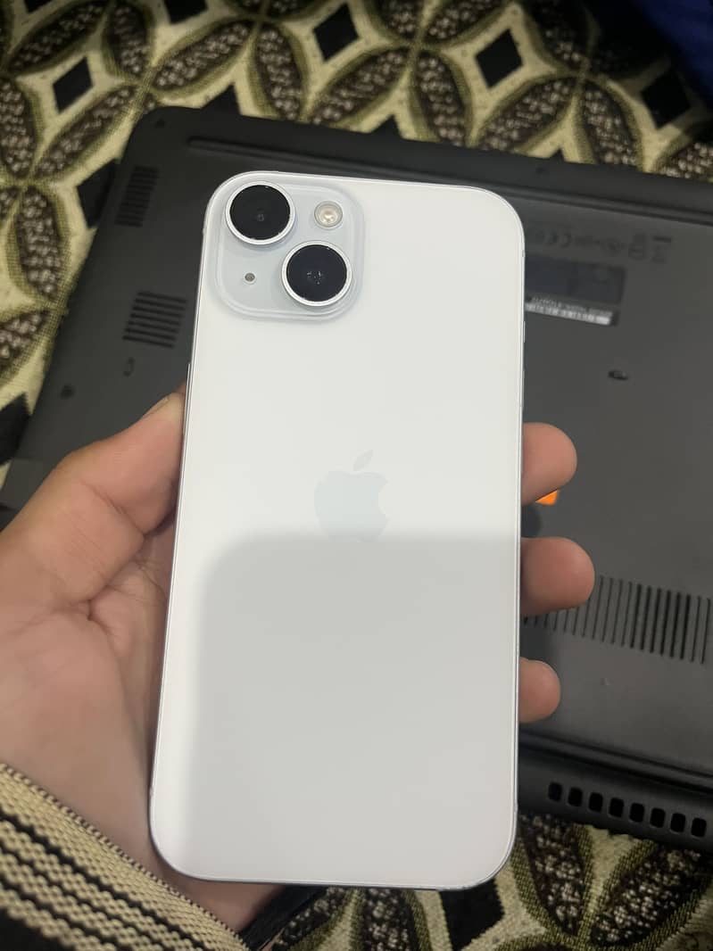 iPhone 15 2