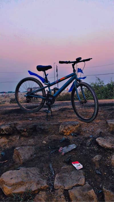 Hi I’m  road caycel for urgent for sale